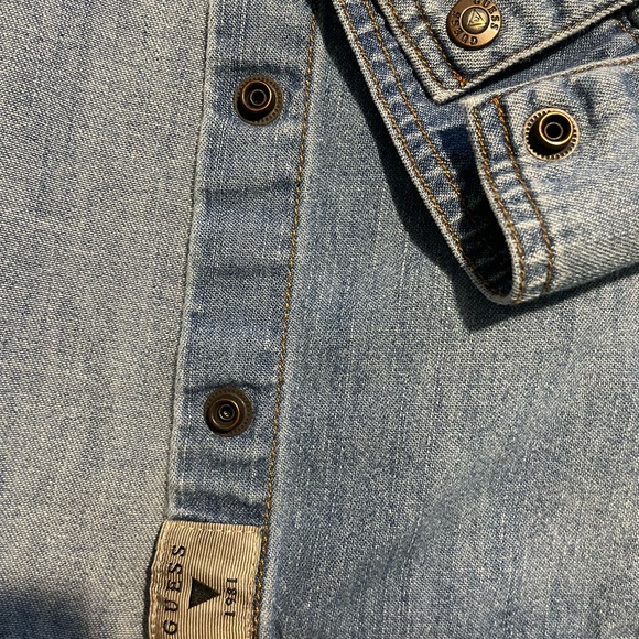 Guess denim button down - Picture 5 of 9
